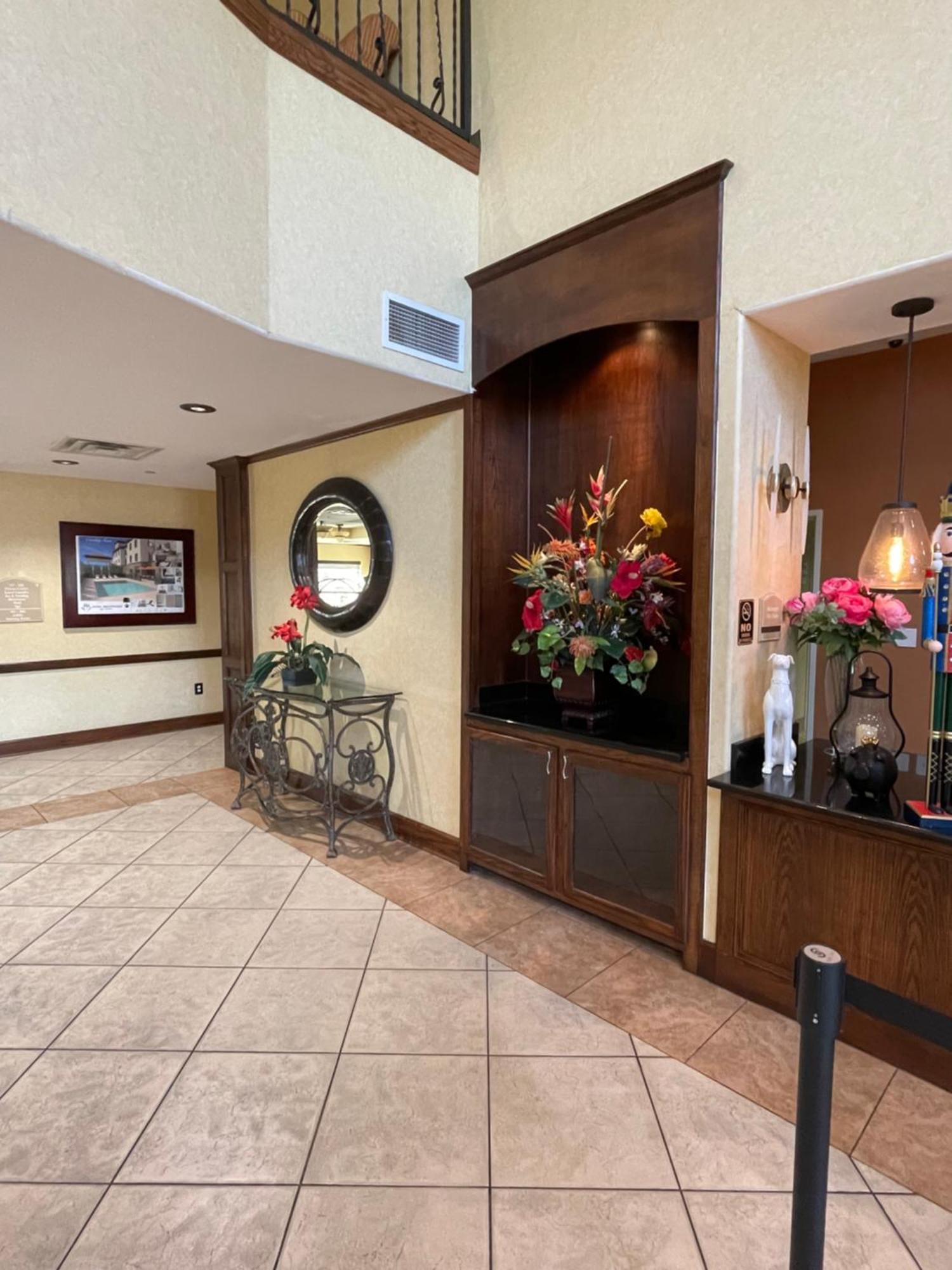 Spark By Hilton Houston Hobby Airport Exterior photo