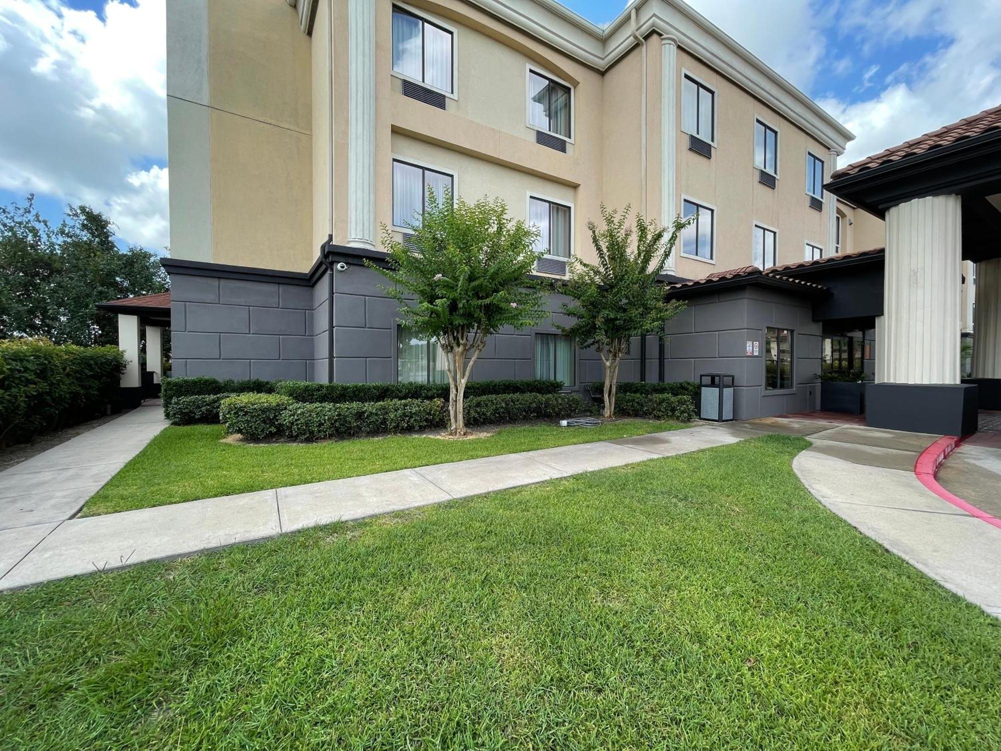 Spark By Hilton Houston Hobby Airport Exterior photo